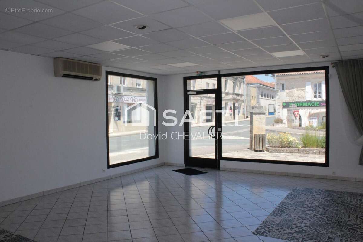 Photo 2 - Appartement à SAINT-GENIS-DE-SAINTONGE