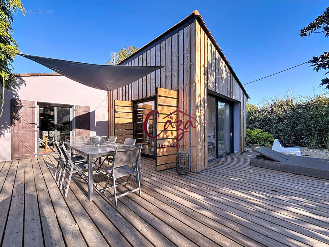 Maison à CAMBLANES-ET-MEYNAC