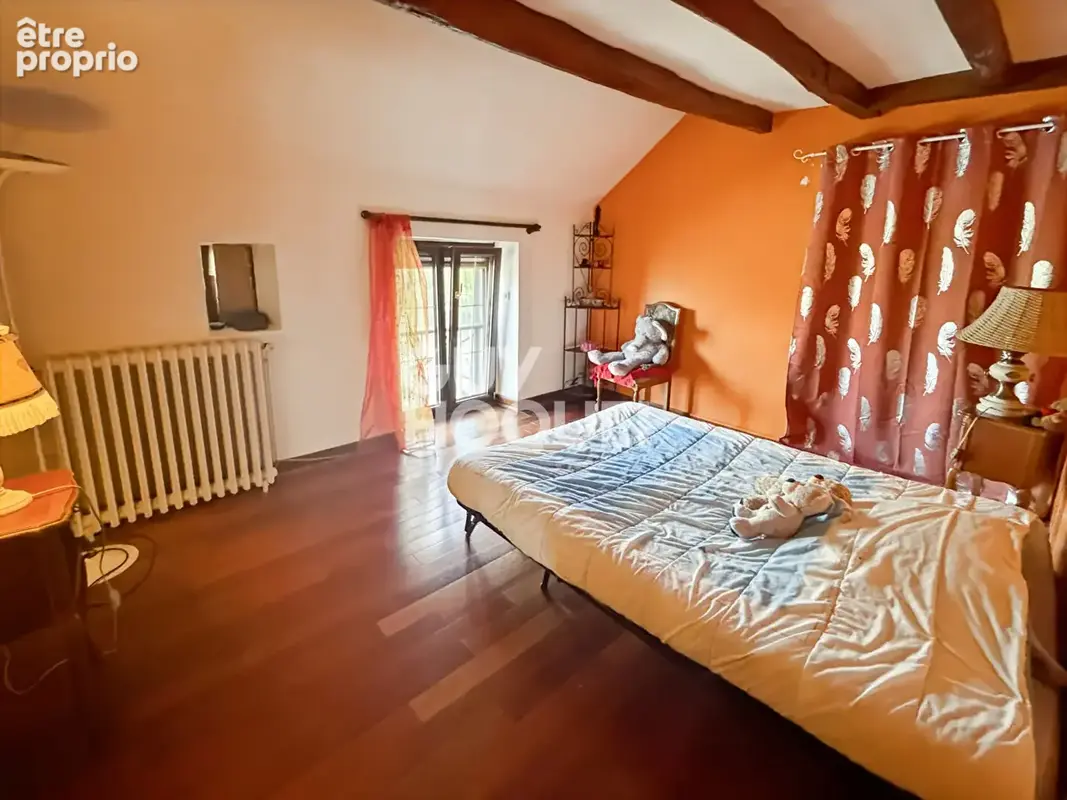 Maison de charme à vendre à La Chapelle Iger - photo 11