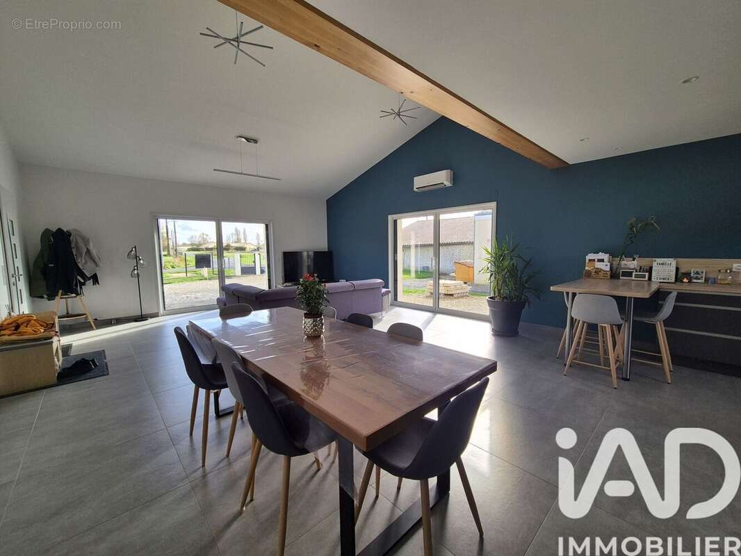 Photo 4 - Maison à SAINT-CIERS-CHAMPAGNE