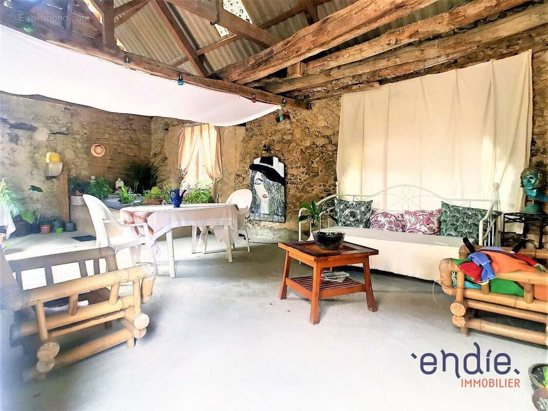 Maison à LOUBIENG