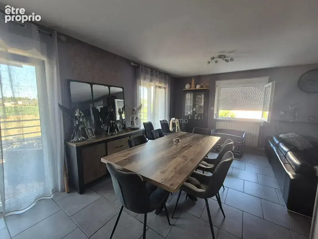 Maison  5 pièce(s) 130  m2 Saint-Loup-sur-Semouse - photo 4