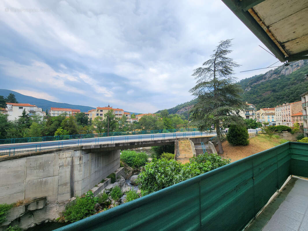 Centre ville: appartement 70m2 renove au rdc, 1 chambre, terrasse et cave - photo 12