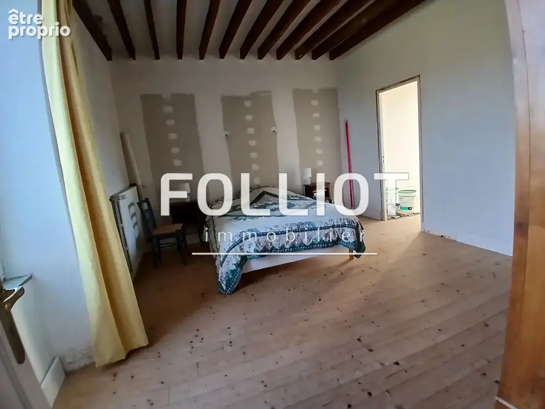 A vendre - Coup de coeur assuré pour cet ancien presbytère plein d'authenticité - photo 9