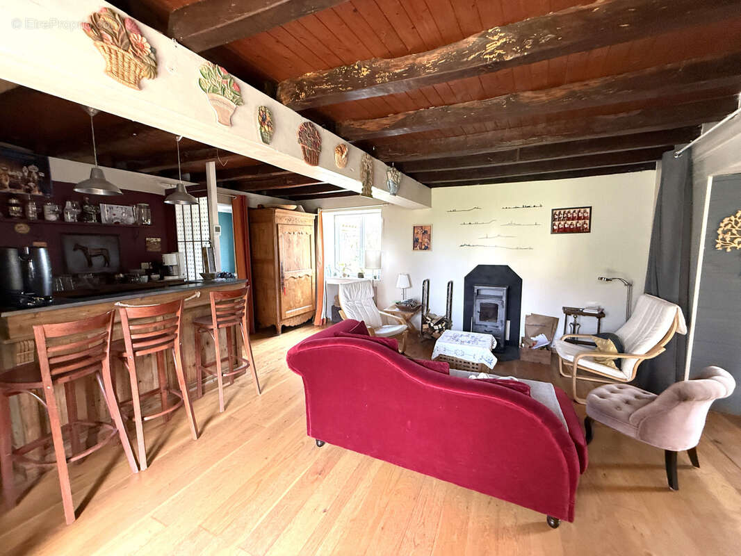 Maison à SAINT-MAURICE-LA-CLOUERE