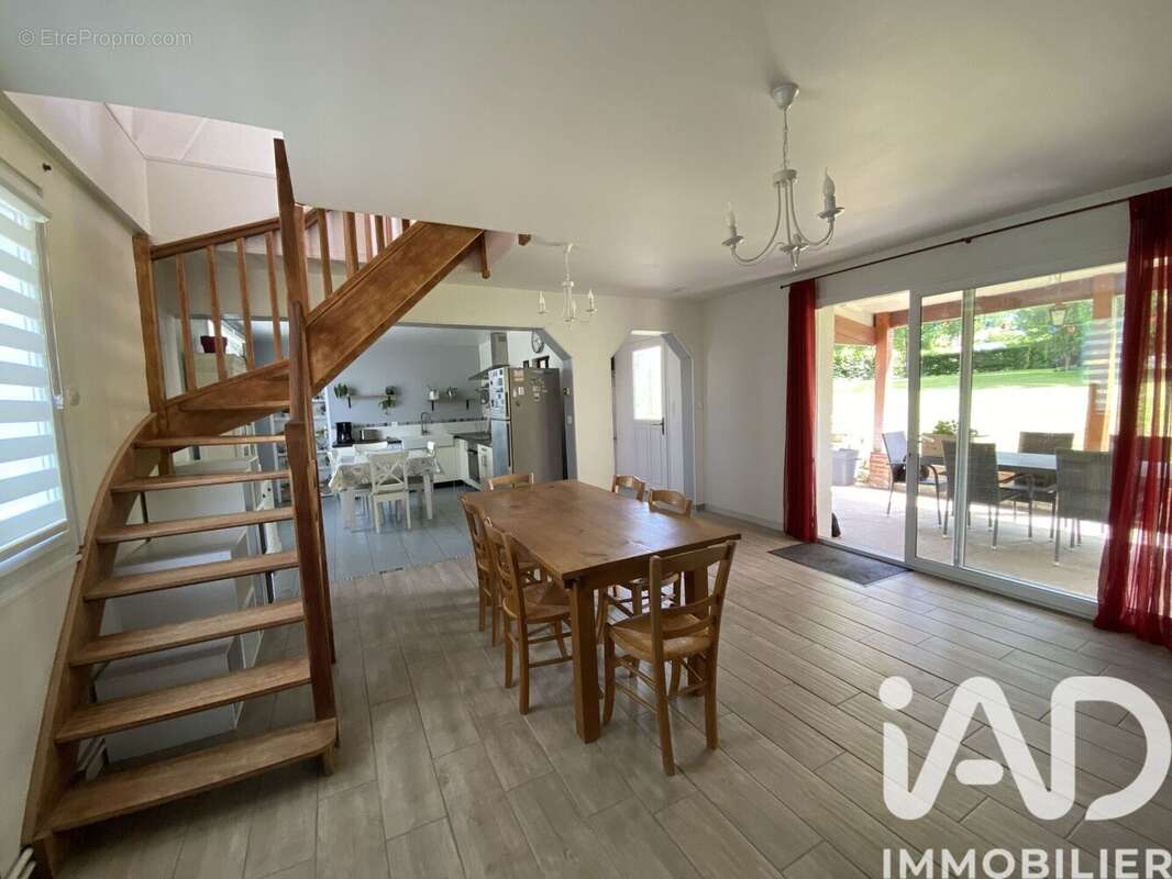 Maison 120 m² à Belleuse  - photo 4