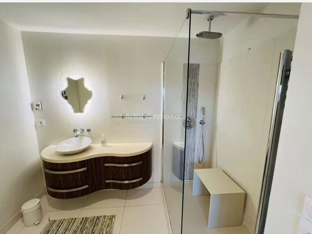 Appartement à MONS-EN-BAROEUL