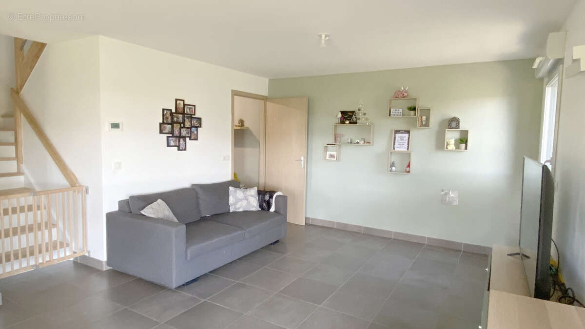 Appartement à SAINTE-CONSORCE