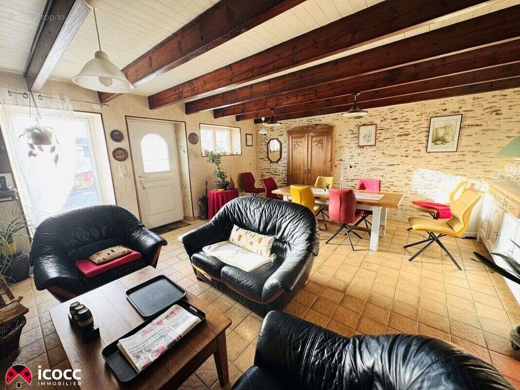 Maison à CHATEAU-GUIBERT