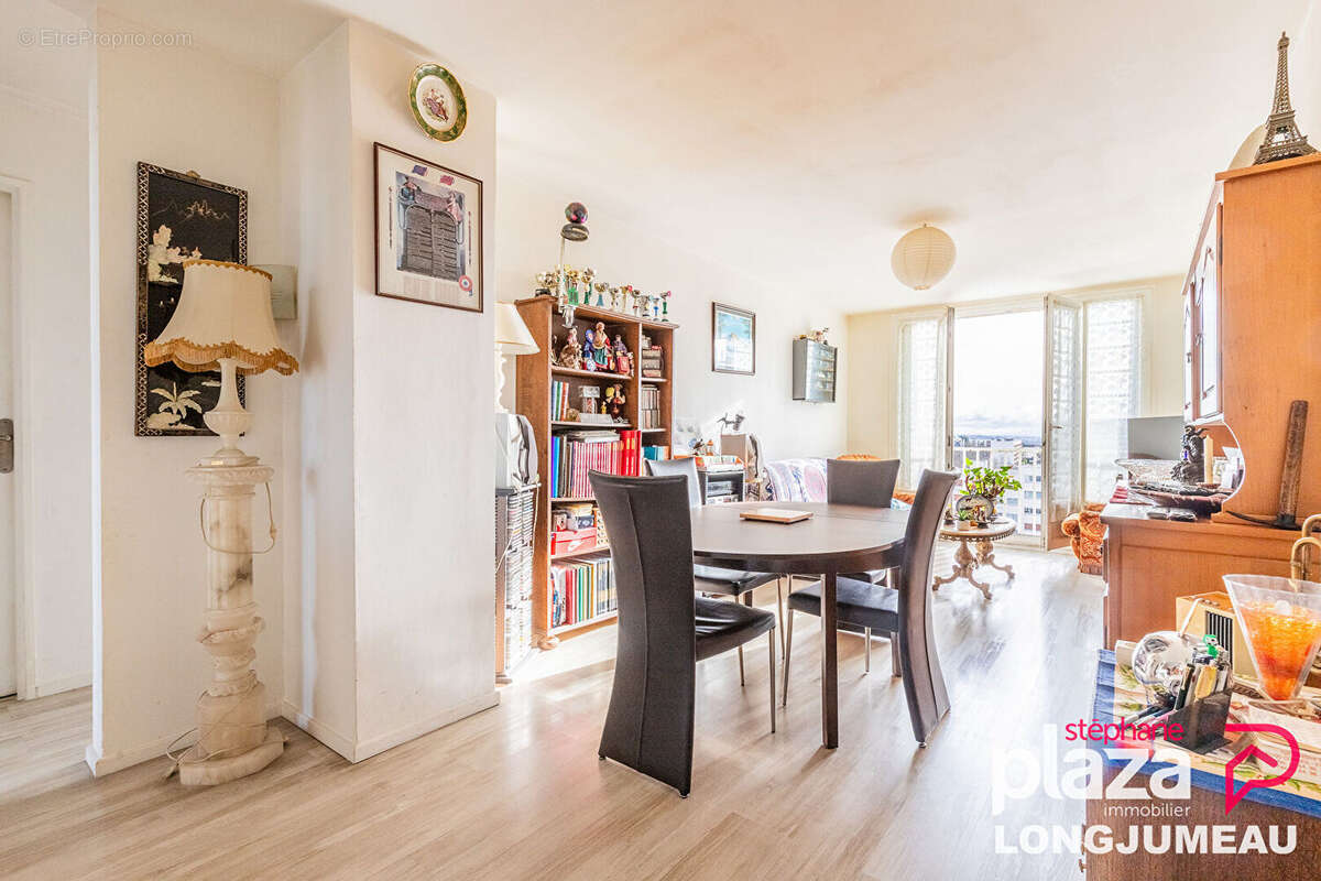 Appartement à LONGJUMEAU