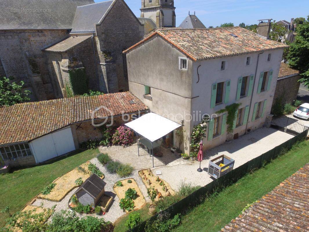Maison à ROUILLE