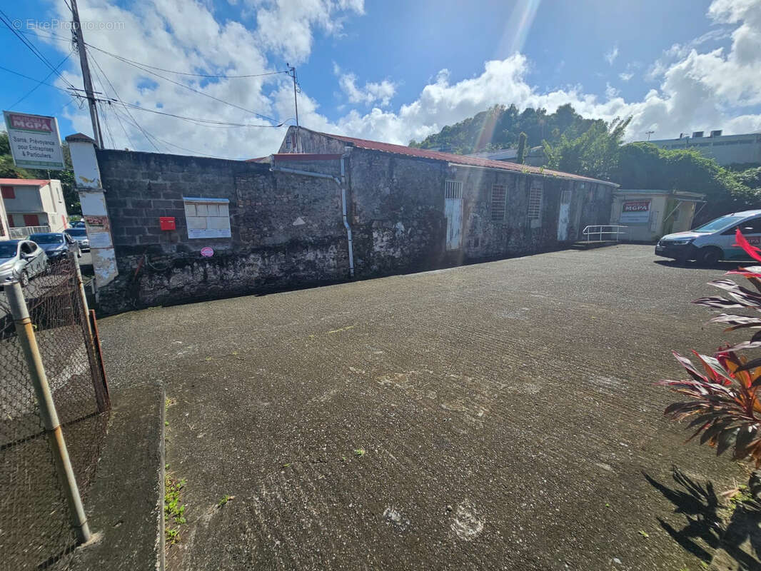 Commerce à LE PRECHEUR