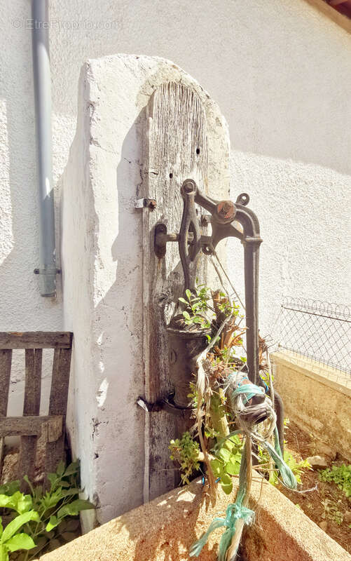 Maison à LES CARS