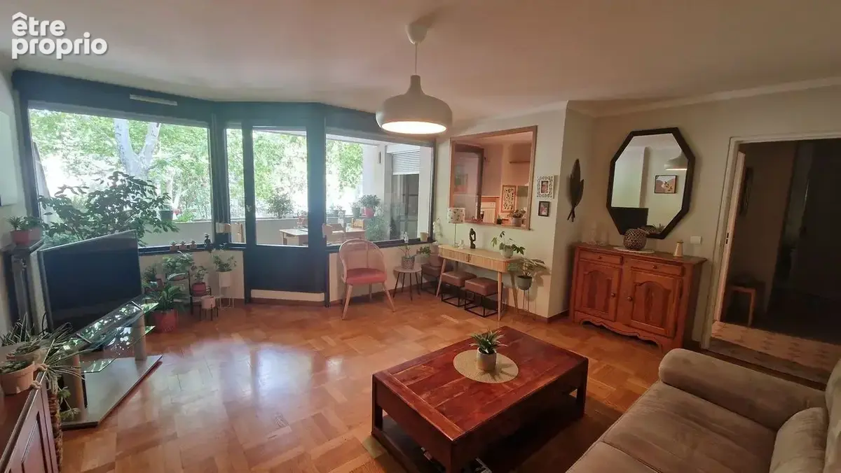 Appartement 4 pièces 89 m² à vendre à Lyon-7e (69007) - photo 2