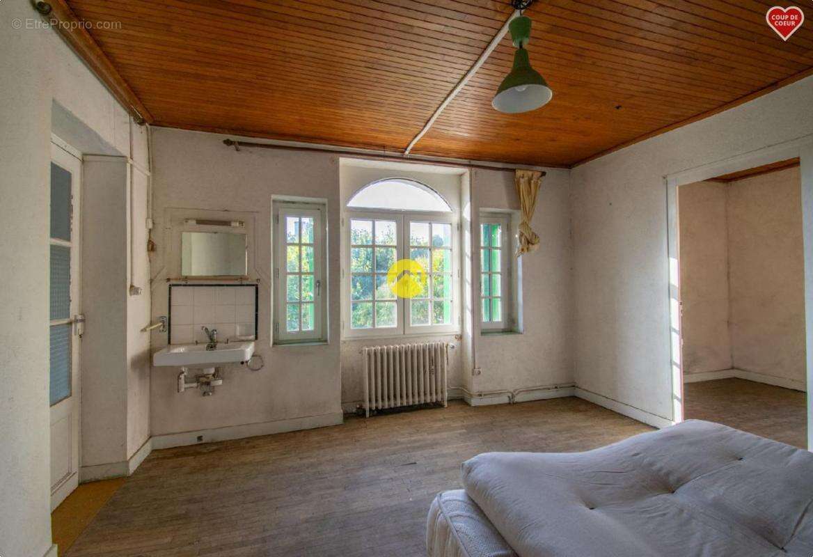 Immeuble au centre Le Bugue - photo 8