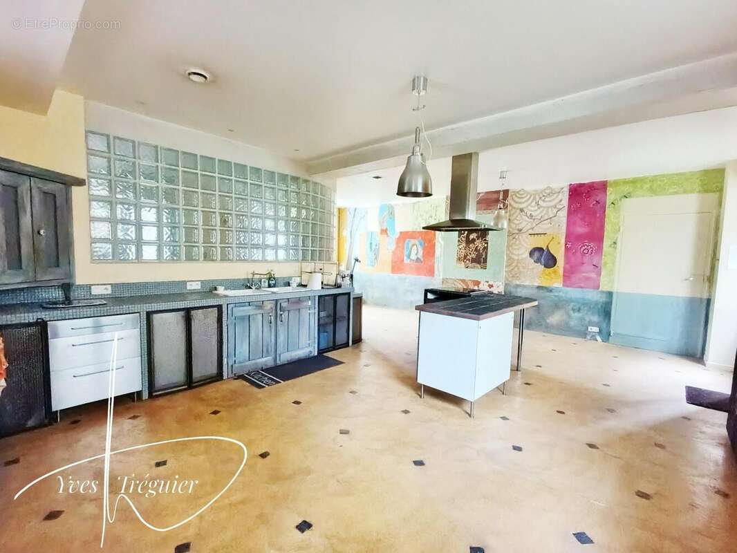Maison 406 m² à Montresor  - photo 8