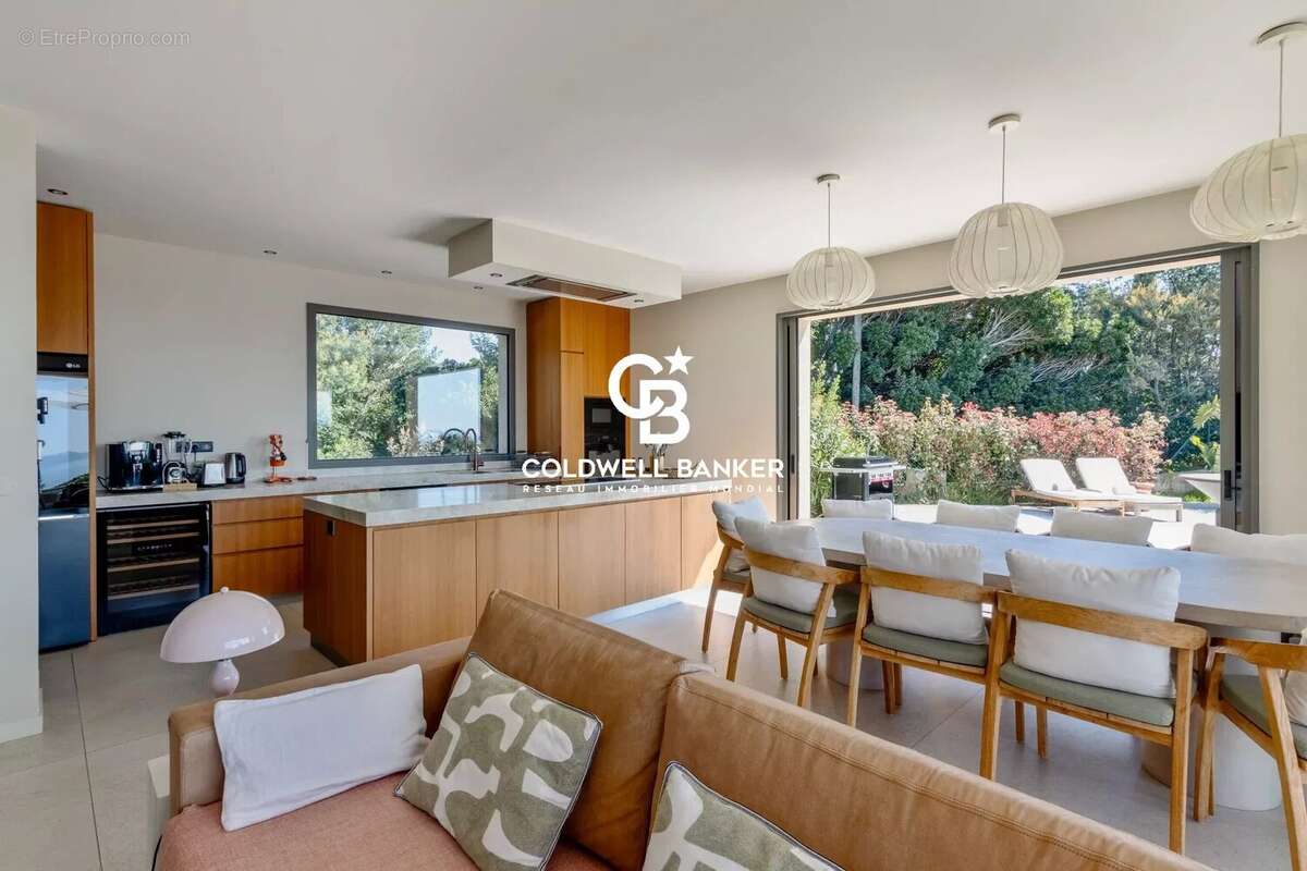 Maison à RAYOL-CANADEL-SUR-MER