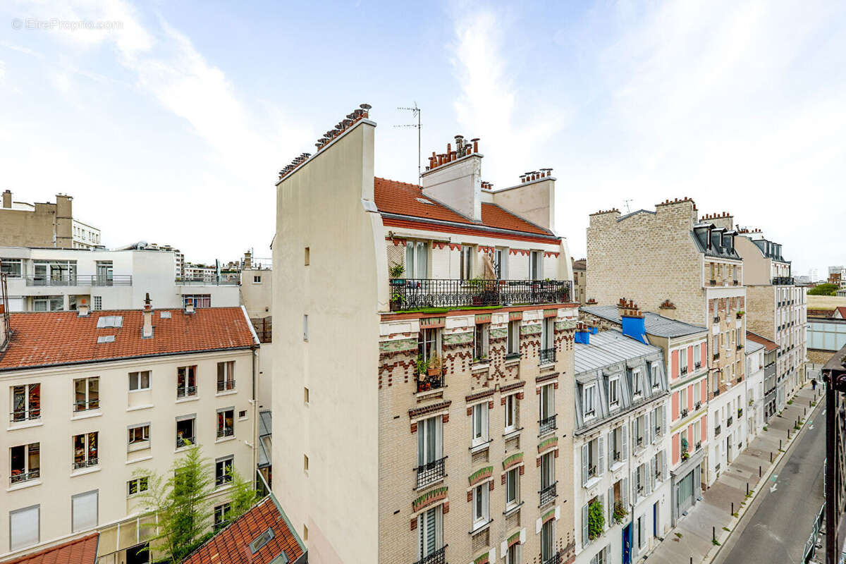 Appartement à PARIS-14E