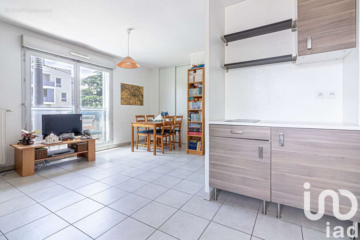 Photo 2 - Appartement à SAINT-PRIEST