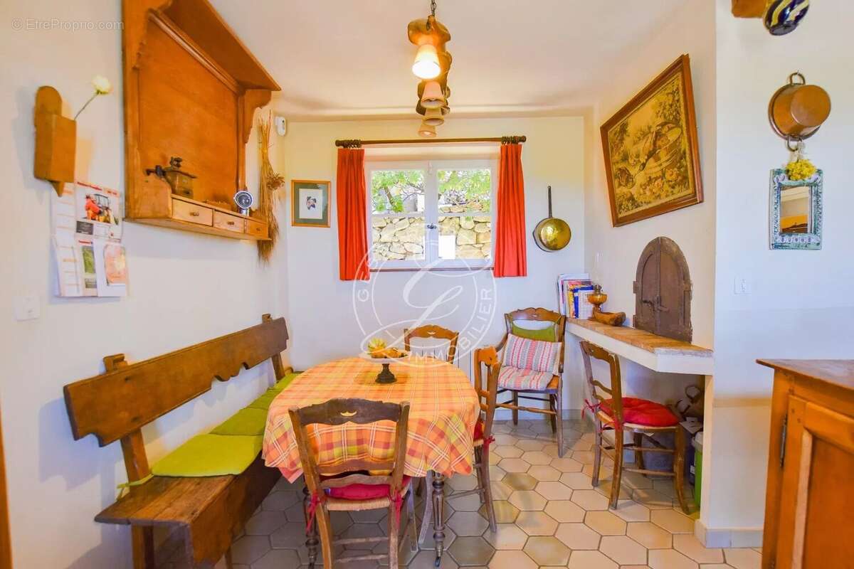 Maison à TOURTOUR