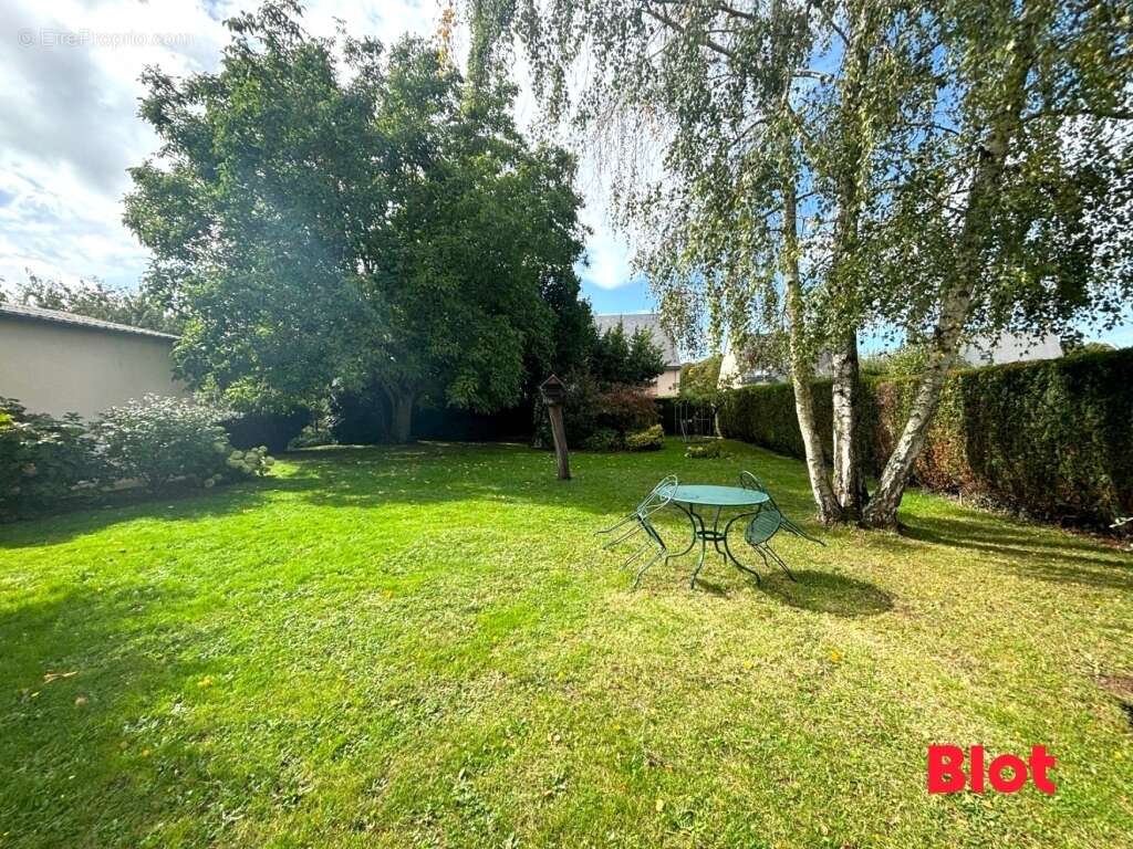 Maison à CHARTRES-DE-BRETAGNE