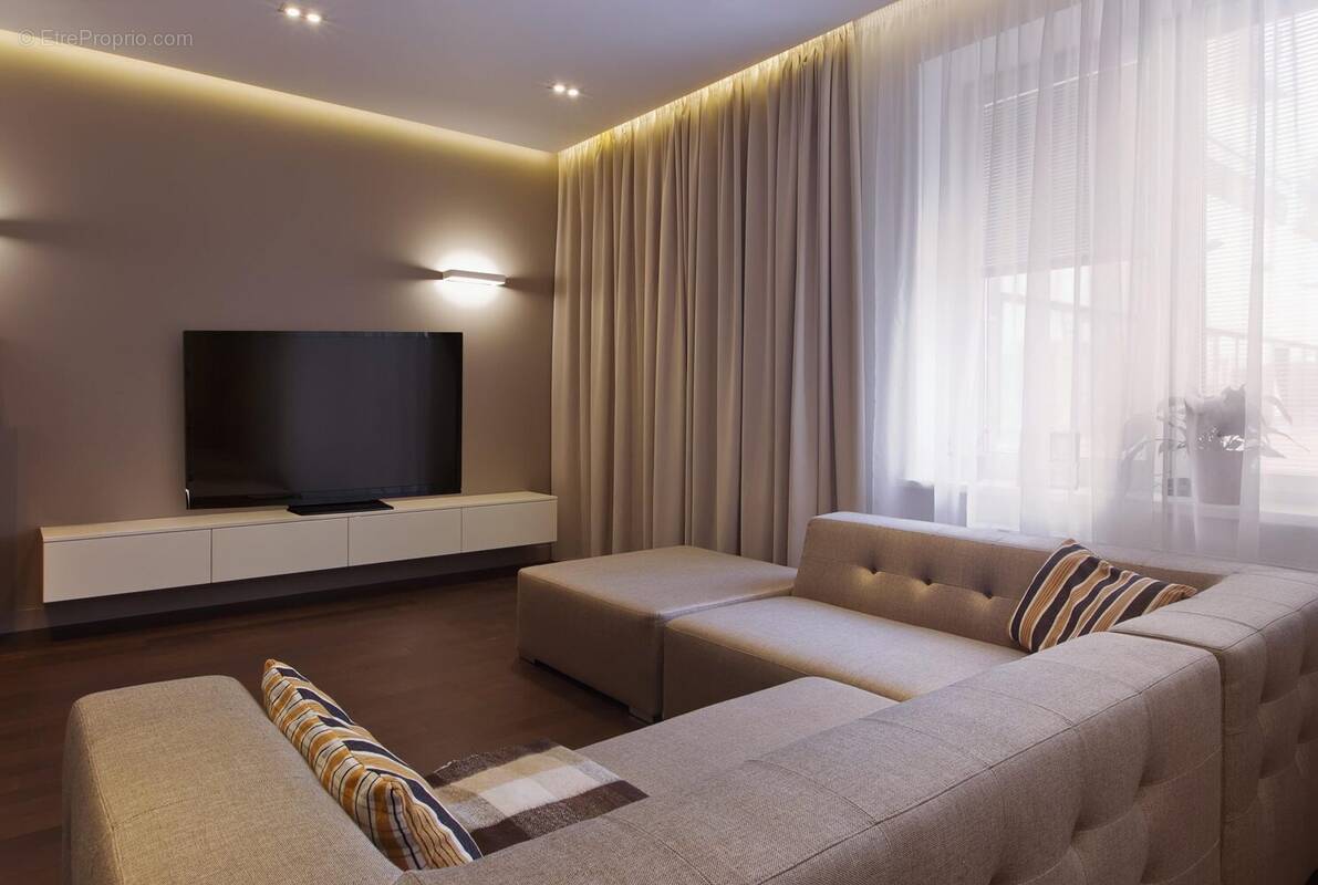 Appartement à IVRY-SUR-SEINE