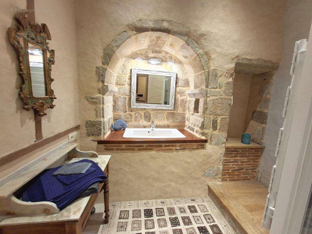 Maison à BEAULIEU-SUR-DORDOGNE