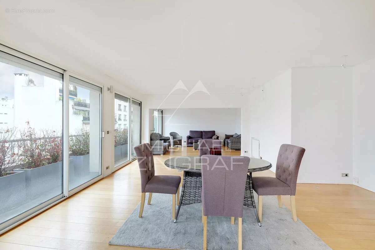 Appartement à PARIS-6E