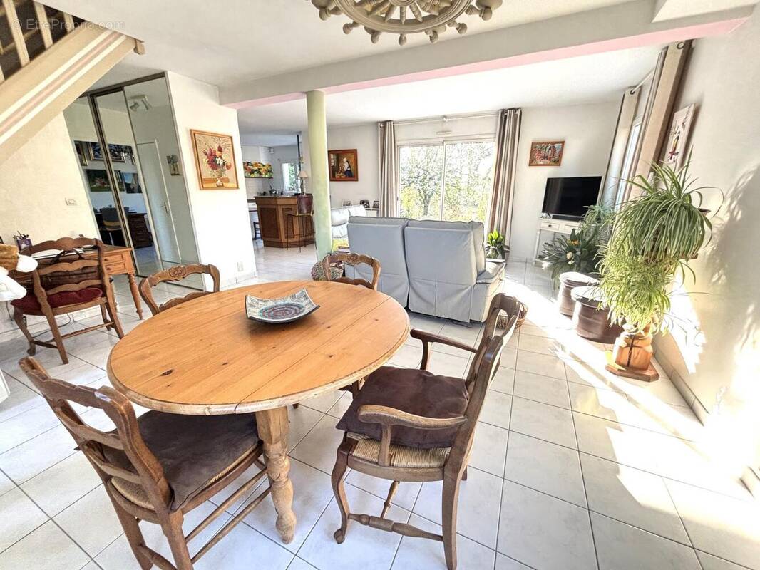 Photo 1 - Maison à PONT-L'EVEQUE