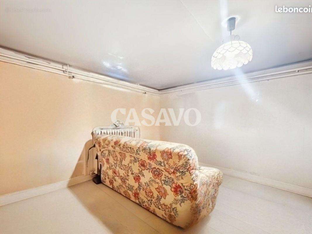 Maison à VILLENEUVE-LE-ROI