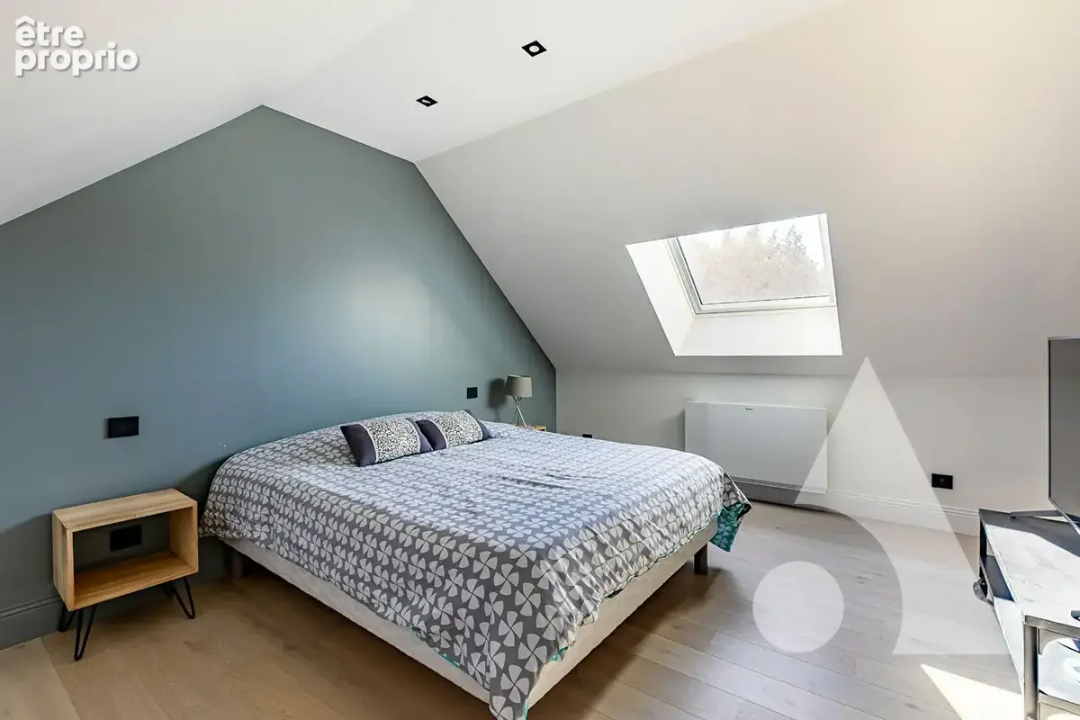 Corps de ferme  rénové 5 chbres avec piscine et dépendance - photo 8