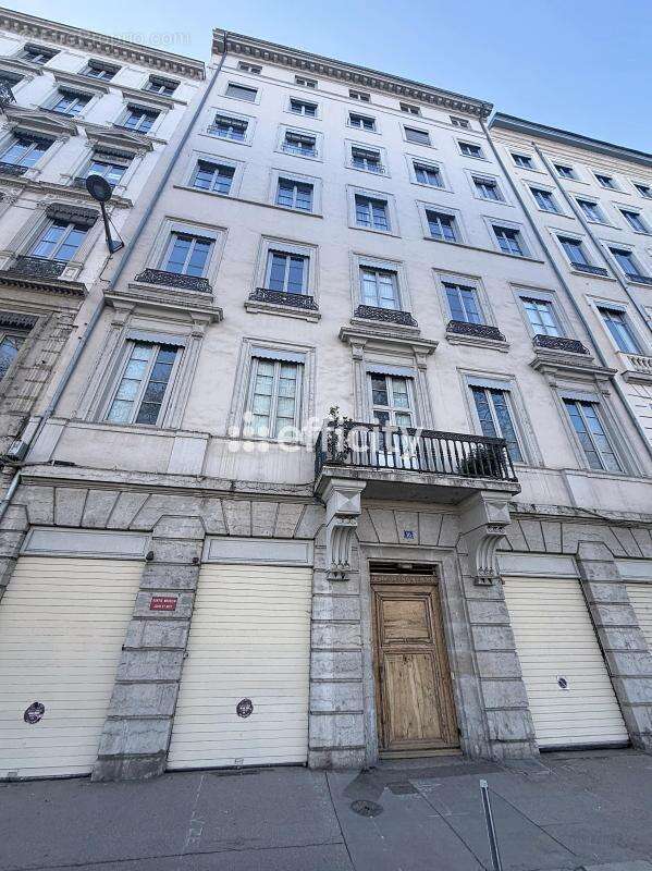 Appartement à LYON-1E