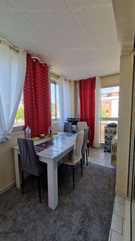 Appartement  5 pièce(s) 103 m2 proche gare tgv, commerces, centre ville, Tours - photo 3