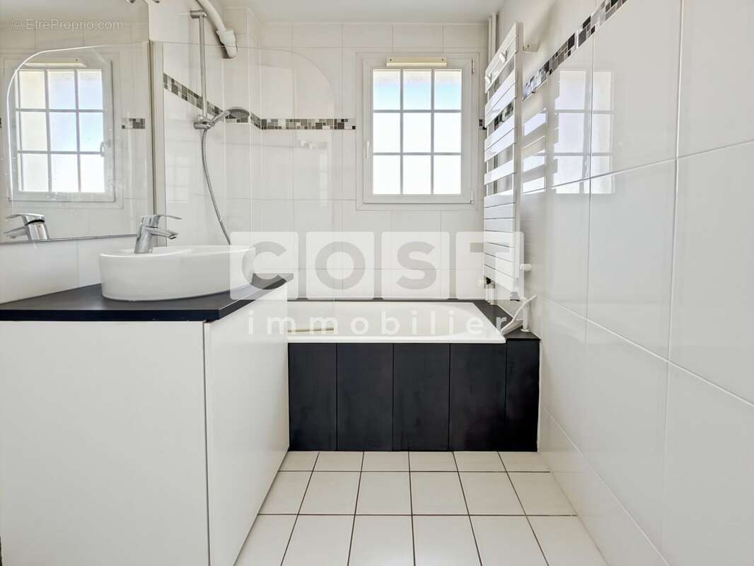 Appartement à BOIS-COLOMBES