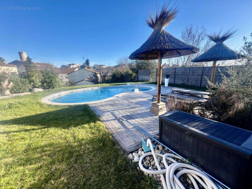 Maison à SAINT-GILLES