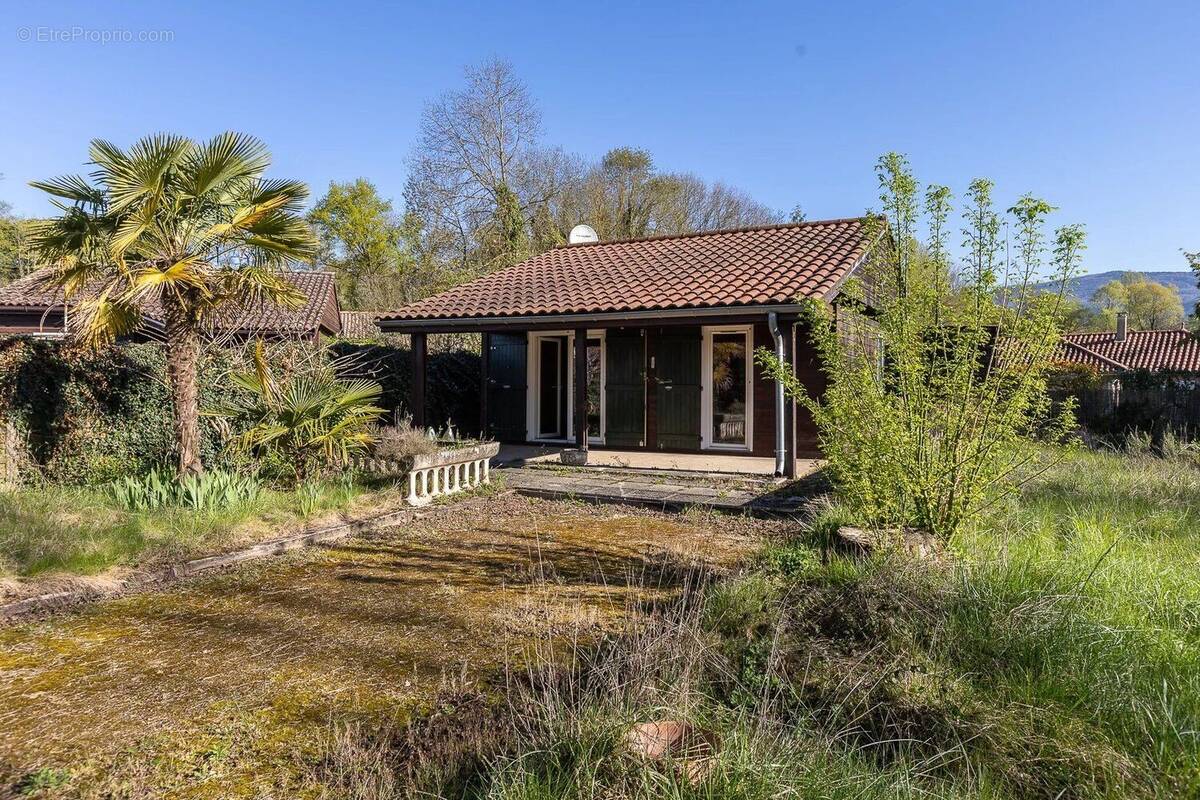 Maison à MONTALIEU-VERCIEU