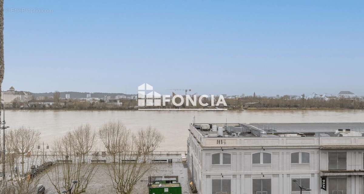 Appartement à BORDEAUX