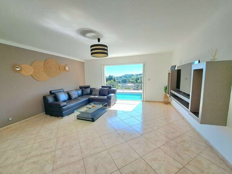 Maison de plain pied 170 m2, 5 chambres, piscine, garage, sans vis-à-vis,  terrain 5540 m2 à SAN NICOLAO, Moriani (HAUTE CORSE) - photo 4