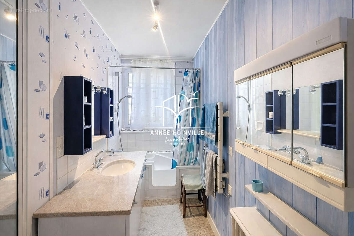 Appartement à TROUVILLE-SUR-MER