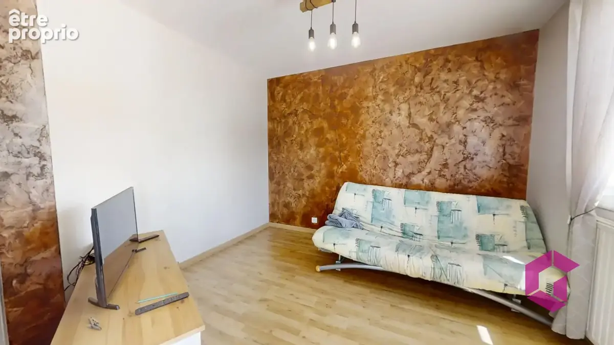 Maison de 147m2 sur sous sol, dépendance et 1900m2 de terrain - photo 10