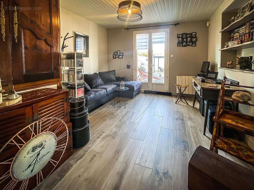 Maison à VAUX-SUR-MER