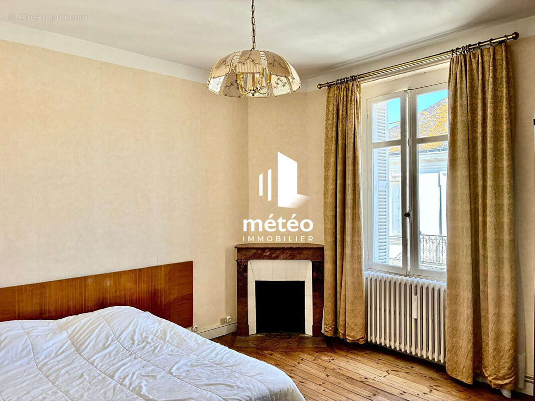 Centre ville des Sables maison 141.5 m2 - photo 8