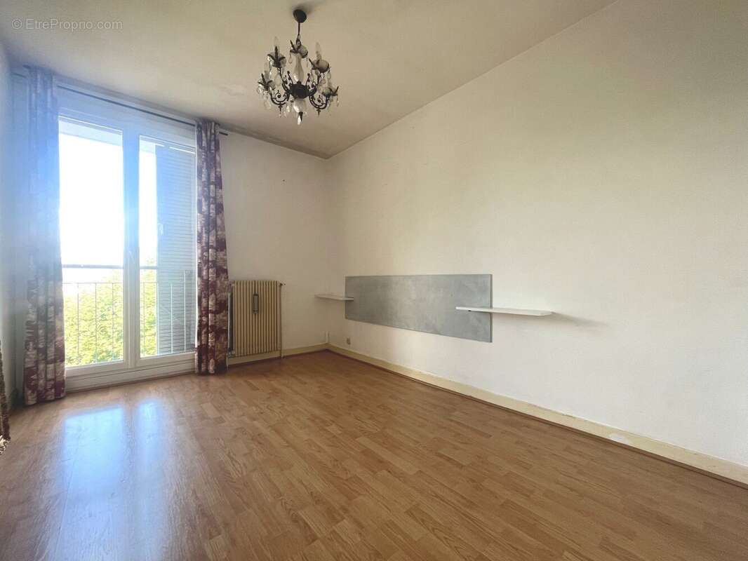 Appartement à FONTAINE