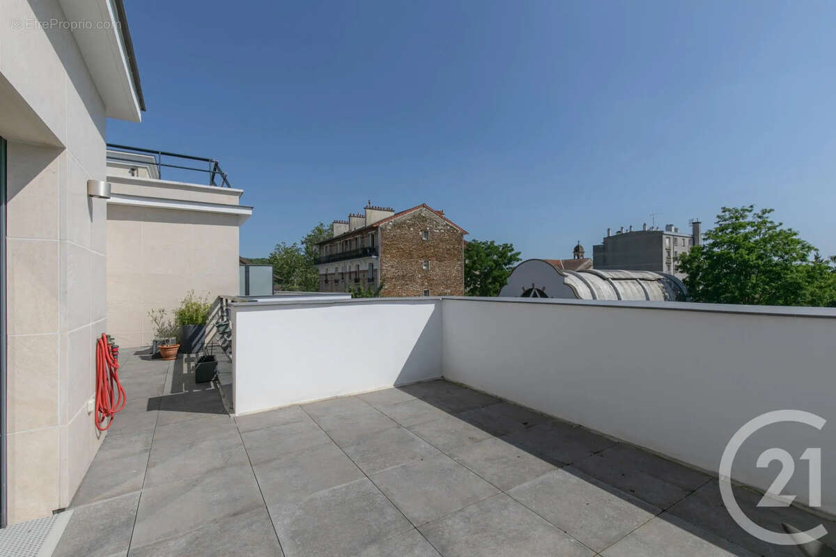 Appartement 96 m² à Saint-Maur-Des-Fosses  - photo 14
