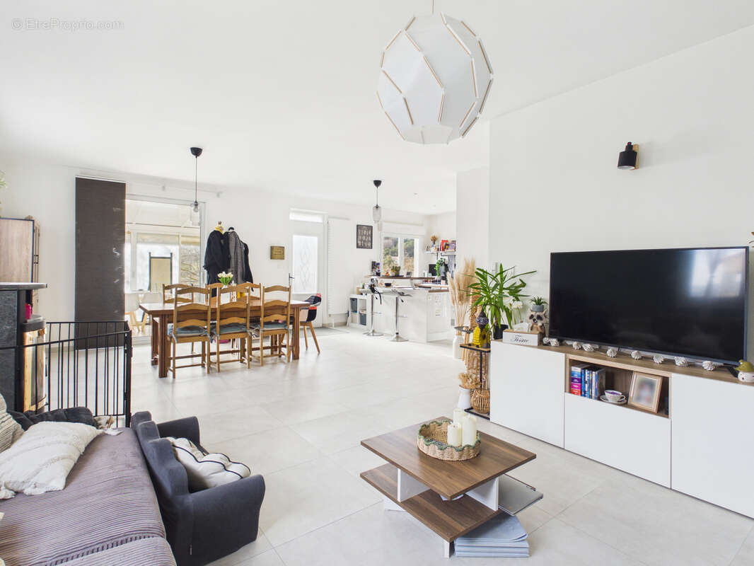 Maison à CUSSAC-SUR-LOIRE