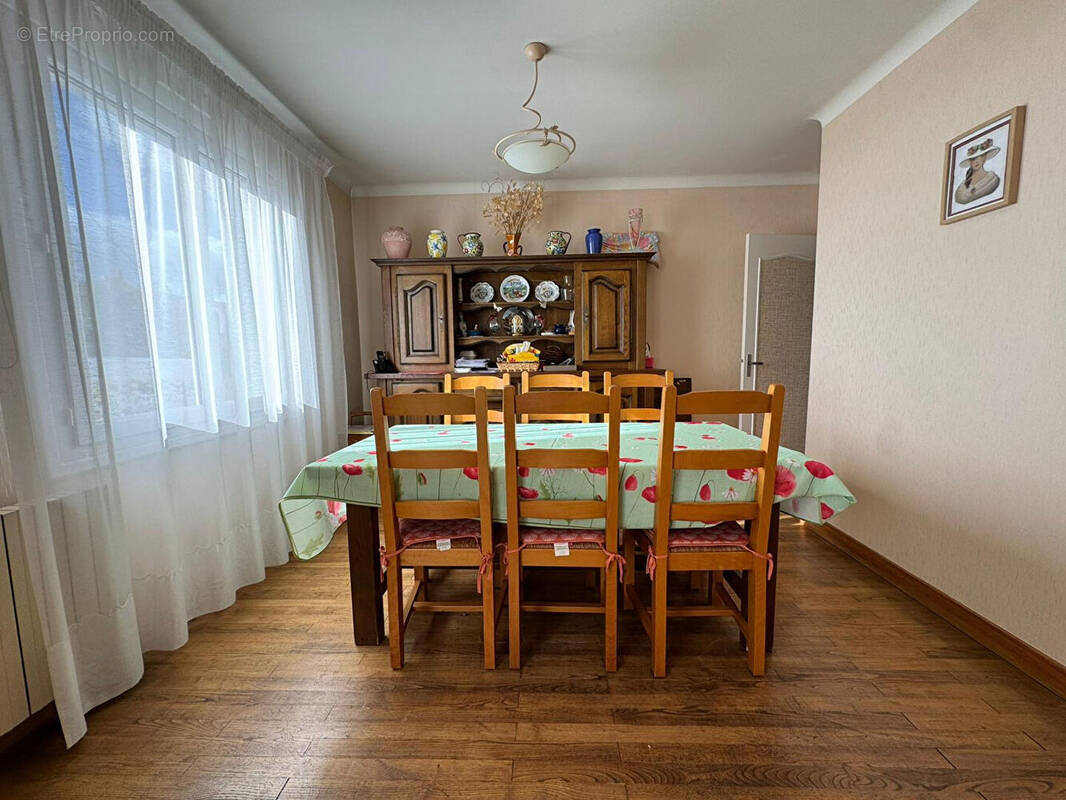 Maison à SAINT-SEBASTIEN-SUR-LOIRE