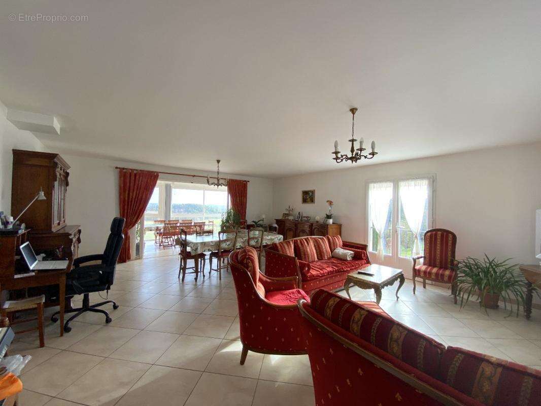 Maison à GURAT