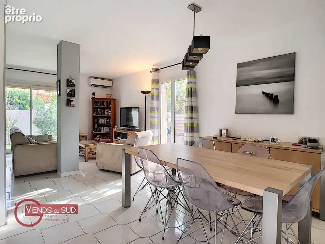 Béziers proche du quartier des Peintres maison  Type 4 mitoyenne d'un côté par le garage. - photo 4