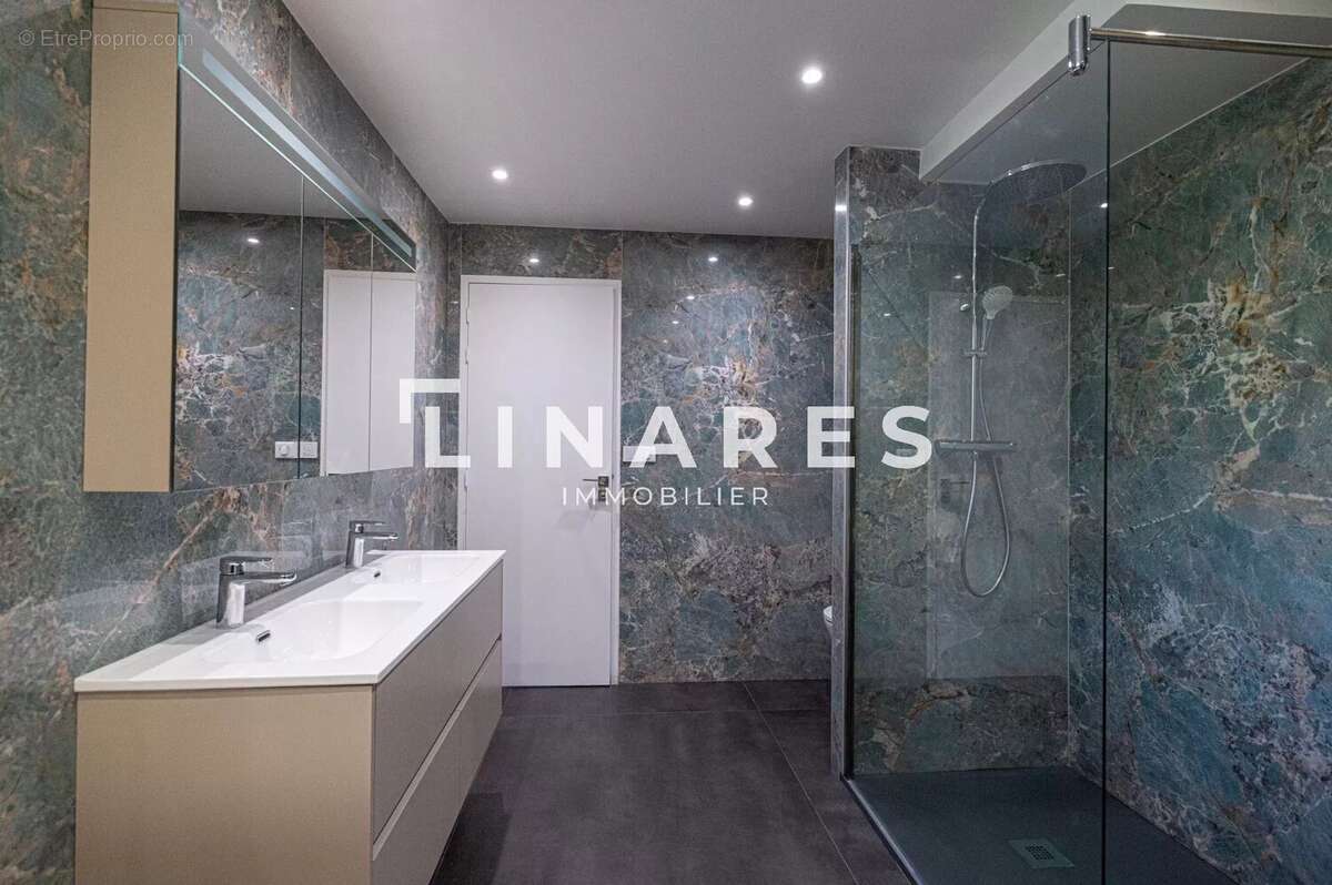 Maison à MARSEILLE-8E