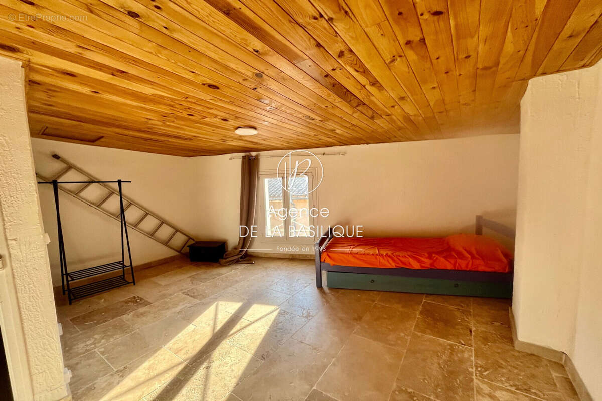 Maison à SAINT-MAXIMIN-LA-SAINTE-BAUME